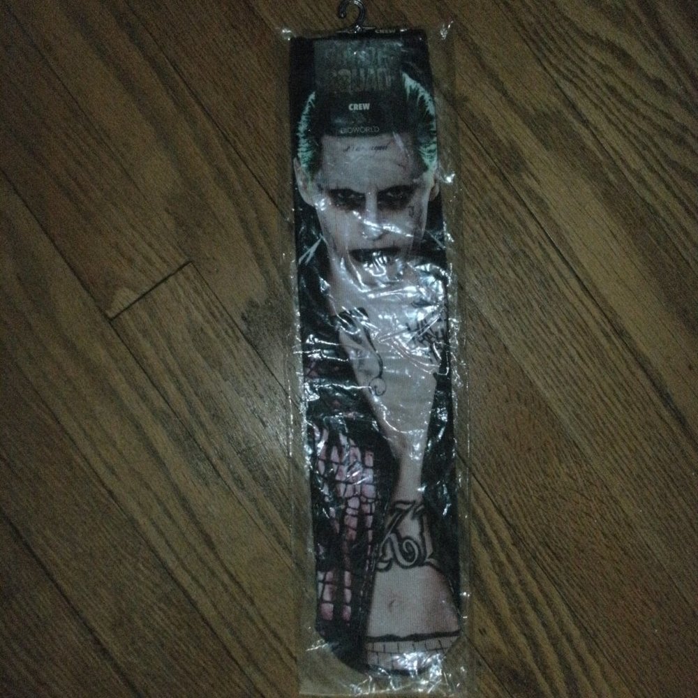 NWT Suicide Squad Joker Crew Socks 1 Pair Sublimated DC Joker Bioworld size 9-11